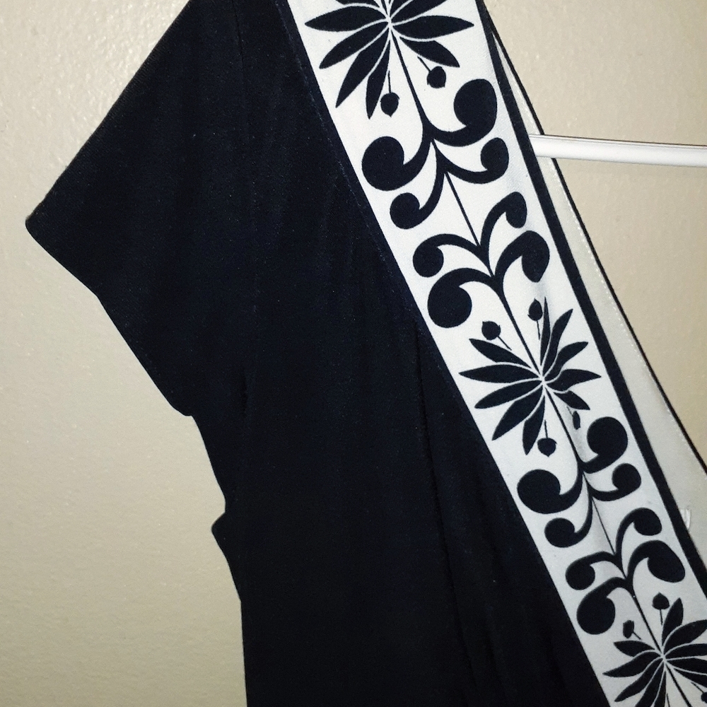 Dress - Picture 5 of 5